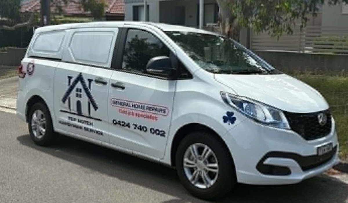 Branded service van, Top Notch Handyman Service