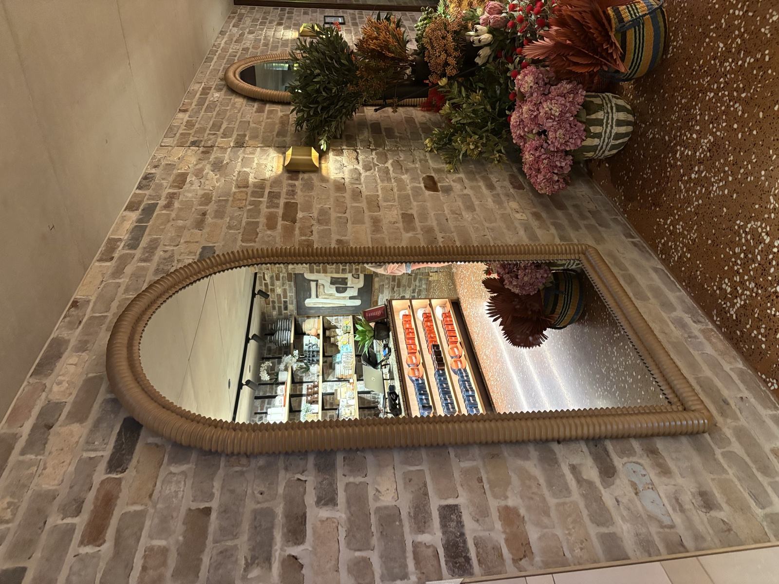Mirror display installation, Top Notch Handyman Service